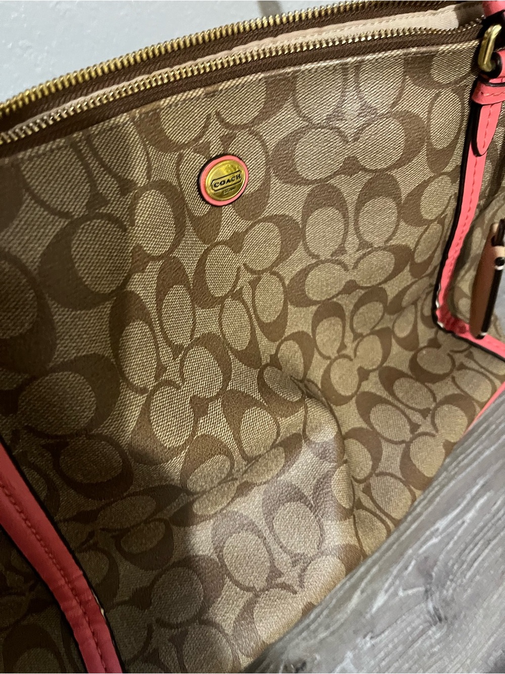 Pink vintage monogram Coach Brown Signature Canvas Tote with Coral Trim - Picture 4 of 10
